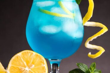 Blue-Lagoon-Cocktail